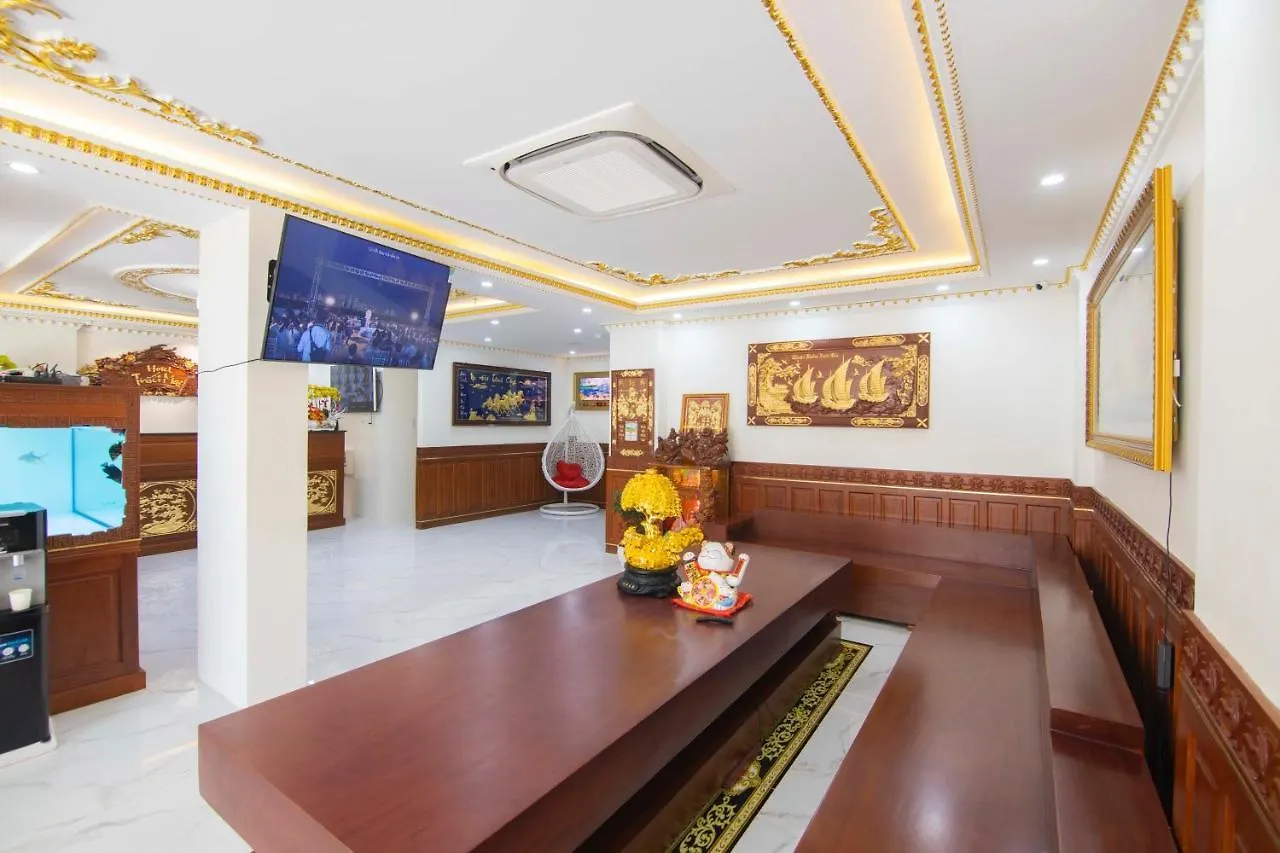 Tuyet Mai Hotel