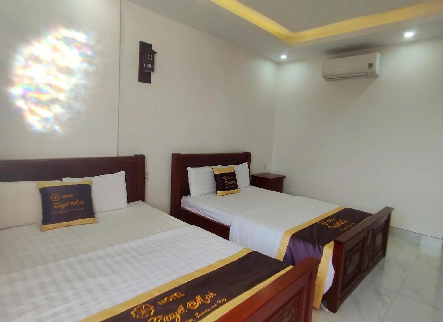 Tuyet Mai Hotel